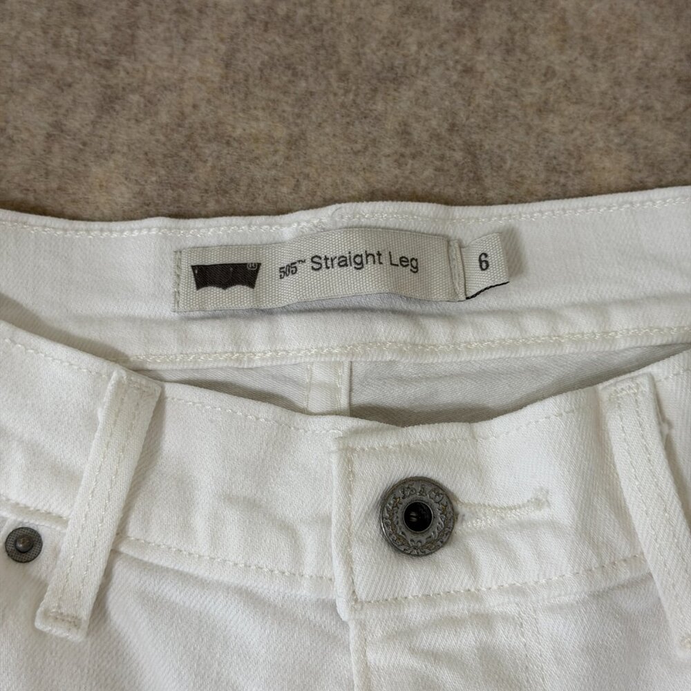 Levi’s 505 Straight Leg White Jeans Women’s Size 6 Classic Denim - Picture 9 of 16